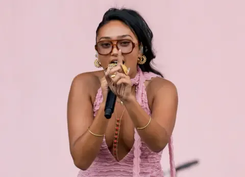 Joy Crookes Releasing Flawless Standards – Her Art Benefits for It