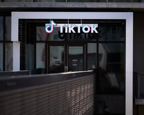 Trump Hails TikTok's New Deal while China Indicates Algorithm Management Stays